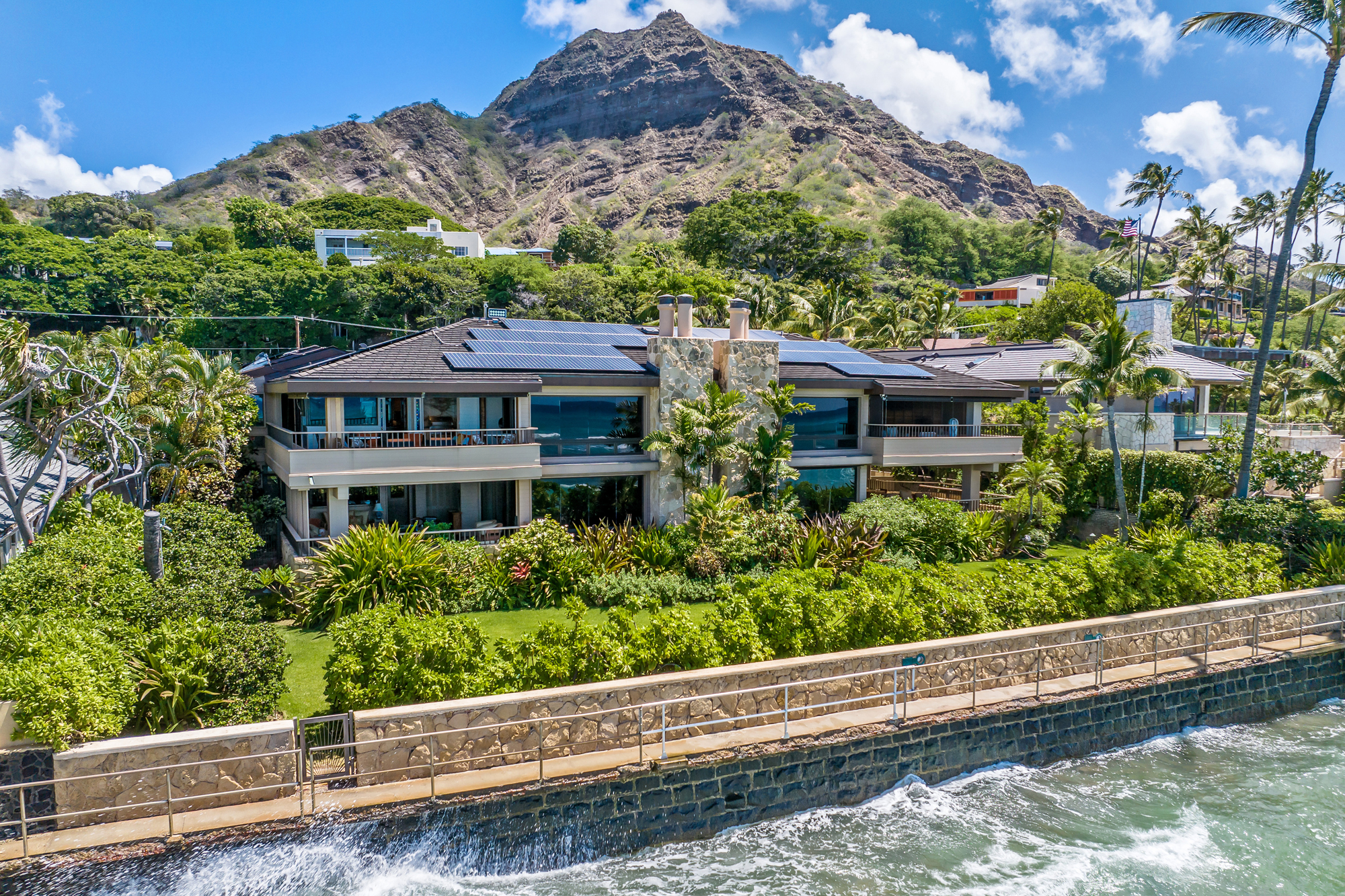 caron-b-realty-diamond-head