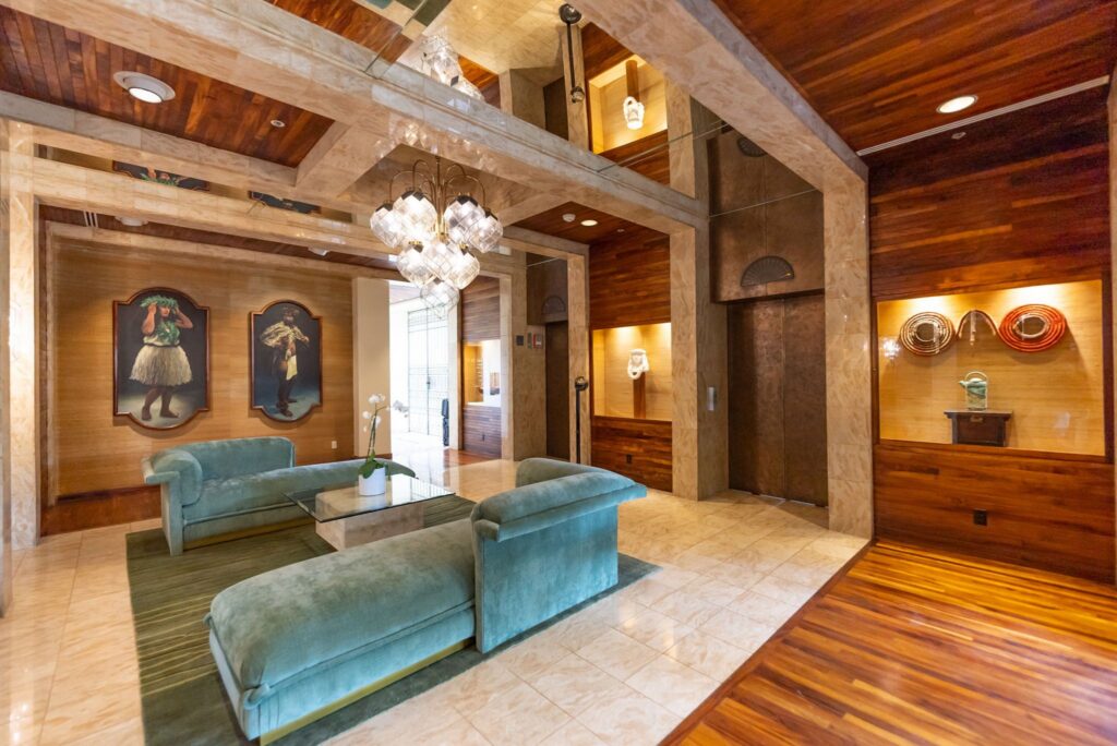 Elegant lobby showcasing the distinctive Hawaiiana character of Punahou Cliffs.