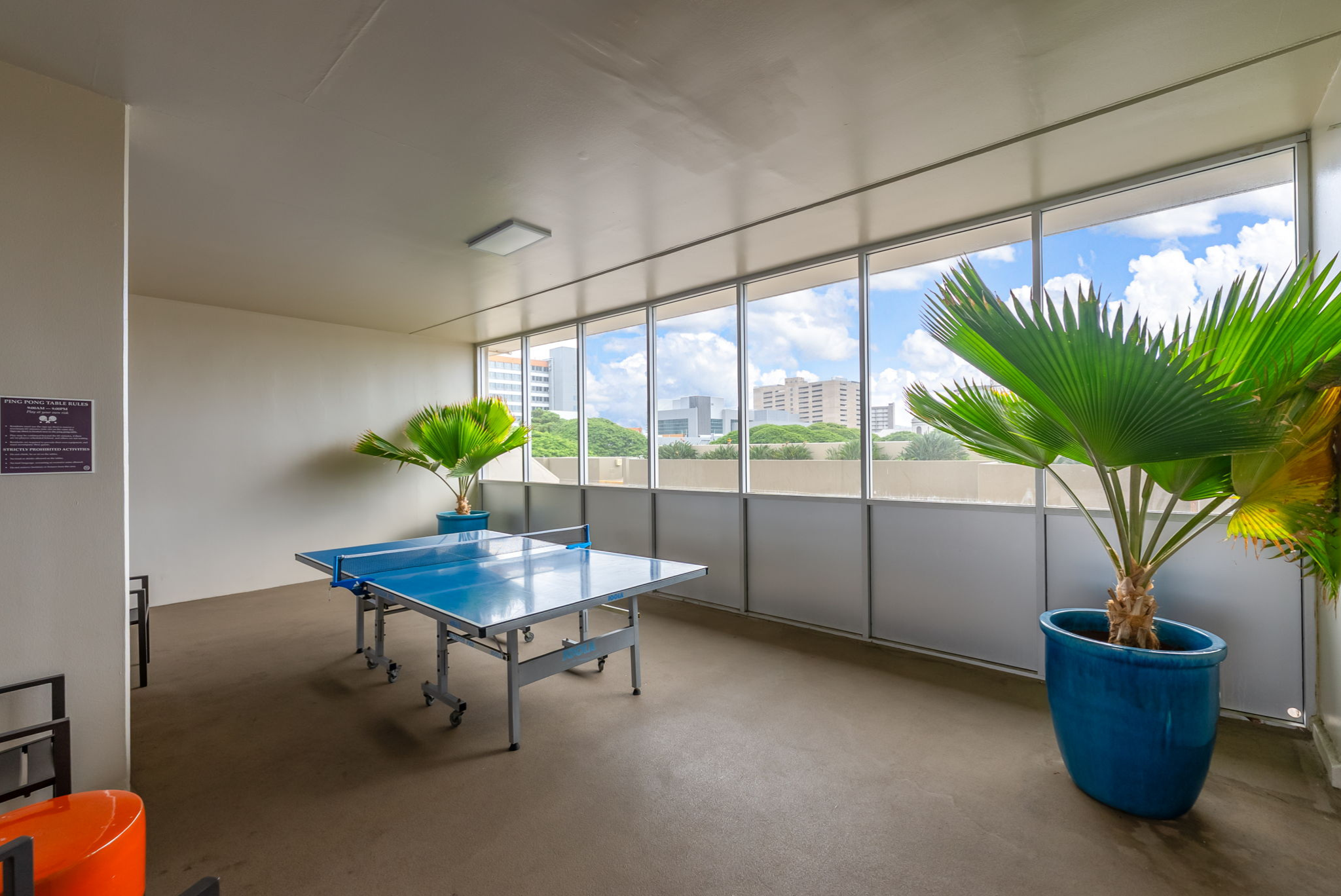 Amenities at condo in Honolulu